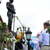 ทต.สันทราย ร่วมวางพวงมาลาในวันปิยะมหาราช ณ ที่ว่าการอำเภอฝาง