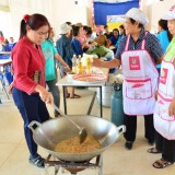 โครงการส่งเสริมอาชีพกลุ่มสตรีแม่บ้านตำบลสันทราย