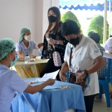 บริการฉีดวัคซีนป้องกันเชื้อไวรัส COVID-19 แก่ประชาชนที่ได้รับการนัดฉีดวัคซีน เข็มที่ ๒ (Astra Zeneca)