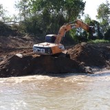 ลงพื้นที่ตรวจสอบการซ่อมบำรุงกรณีฝายต้นลุงชำรุด