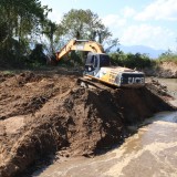 ลงพื้นที่ตรวจสอบการซ่อมบำรุงกรณีฝายต้นลุงชำรุด