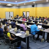 ประชุมเพื่อหารือแนวทางโครงการจัดงานประเพณีลอยกระทงตำบลสันทราย ประจำปี ๒๕๖๘
