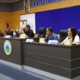 ประชุมเพื่อหารือแนวทางโครงการจัดงานประเพณีลอยกระทงตำบลสันทราย ประจำปี ๒๕๖๘