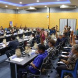 ประชุมเพื่อหารือแนวทางโครงการจัดงานประเพณีลอยกระทงตำบลสันทราย ประจำปี ๒๕๖๘