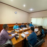การการประชุมคณทำงานบริหารจัดการโครงการเสริมพลังชุมชนท้องถิ่นจัดการความปลอดภัยทางถนน และคณะทำงานขับเคลื่อนการดำเนินกิจกรรม ภายใต้โครงการเสริมพลังชุมชนท้องถิ่นจัดการความปลอดภัยทางถนน ครั้งที่ ๔/๒๕๖๕