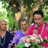 ประเพณีรดน้้ำดำหัวผู้สูงอายุในตำบลสันทราย