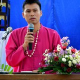 ประเพณีรดน้้ำดำหัวผู้สูงอายุในตำบลสันทราย