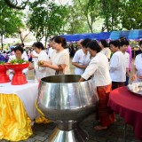 รดน้ำดำหัวผู้สูงอายุตำบลสันทราย ประจำปี 58