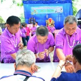 รดน้ำดำหัวผู้สูงอายุตำบลสันทราย ประจำปี 58