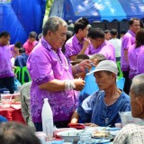 รดน้ำดำหัวผู้สูงอายุตำบลสันทราย ประจำปี 58