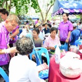 รดน้ำดำหัวผู้สูงอายุตำบลสันทราย ประจำปี 58