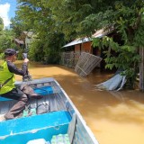 เทศบาลตำบลสันทราย ลงพื้นที่มอบข้าวกล่อง เพื่อช่วยเหลือ บรรเทาความเดือดร้อน