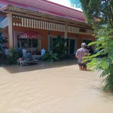 เทศบาลตำบลสันทราย ลงพื้นที่มอบข้าวกล่อง เพื่อช่วยเหลือ บรรเทาความเดือดร้อน