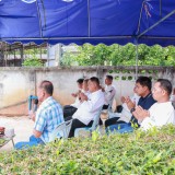 พิธีเปิดสะพานเลียบลำน้ำล้อง  ณ บ้านต้นส้าน หมู่ที่ ๖