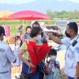 พิธีมอบวุฒิบัตร แก่นักเรียนที่สำเร็จการศึกษาหลักสูตรปฐมวัย โรงเรียนอนุบาลเทศบาลสันทราย ประจำปีการศึกษา ๒๕๖๔ รุ่นที่ ๕