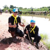 โครงการส่งเสริมและพัฒนาศักยภาพลำน้ำล้อง กิจกรรมปลูกต้นพุทธรักษา 