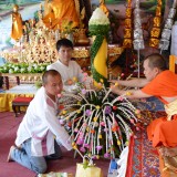 ประเพณีแห่เทียนพรรษา