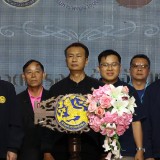 การมอบใบประกาศผลการประกวดการออกร้านนิทรรศการ งานฤดูหนาวและงาน OTOP ของดีอำเภอฝาง ประจำปี พ.ศ. ๒๕๖๙