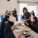 กิจกรรมฝึกอบรมและประดิษฐ์ดอกไม้จันทน์ เนื่องในพระราชพิธีถวายพระเพลิงพระบรมศพสมเด็จพระนางเจ้าสิริกิติ์พระบรมราชินีนาถ พระบรมราชชนนีพันปีหลวง 
