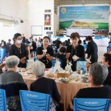 กิจกรรมฝึกอบรมและประดิษฐ์ดอกไม้จันทน์ เนื่องในพระราชพิธีถวายพระเพลิงพระบรมศพสมเด็จพระนางเจ้าสิริกิติ์พระบรมราชินีนาถ พระบรมราชชนนีพันปีหลวง 
