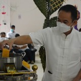กิจกรรมหล่อเทียนพรรษา ภายใต้โครงการส่งเสริมอนุรักษ์ประเพณีวันเข้าพรรษา ประจำปี ๒๕๖๕