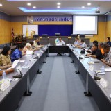 ประชุมคณะกรรมการดำเนินงานขัยเคลื่อนปรจำโรงเรียนผู้สูงอายุ
