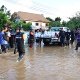 เทศบาลตำบลสันทราย ลงพื้นที่มอบข้าวกล่อง เพื่อช่วยเหลือ บรรเทาความเดือดร้อน