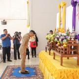 มอบชุดธารน้ำใจช่วยผู้ประสบภัย