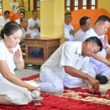 พิธีถวายเทียนพรรษา
