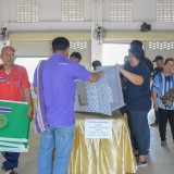ส่งมอบหีบบัตรเลือกตั้ง บัตรเลือกตั้ง แบบพิมพ์ และวัสดุอุปกรณ์การเลือกตั้ง
