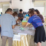 ส่งมอบหีบบัตรเลือกตั้ง บัตรเลือกตั้ง แบบพิมพ์ และวัสดุอุปกรณ์การเลือกตั้ง