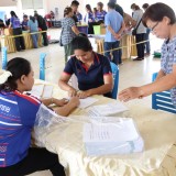 ส่งมอบหีบบัตรเลือกตั้ง บัตรเลือกตั้ง แบบพิมพ์ และวัสดุอุปกรณ์การเลือกตั้ง