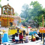 ร่วมพิธีบวงสรวงสักการะพระเจ้าฝาง-พระนางสามผิว 