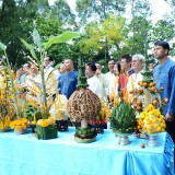 ร่วมพิธีบวงสรวงสักการะพระเจ้าฝาง-พระนางสามผิว 