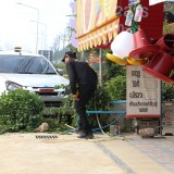 ปรับปรุงภูมิทัศน์ และจัดระเบียบป้ายข้างทางถนนสายหลักและสายรอง