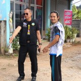 ปรับปรุงภูมิทัศน์ และจัดระเบียบป้ายข้างทางถนนสายหลักและสายรอง