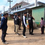 ปรับปรุงภูมิทัศน์ และจัดระเบียบป้ายข้างทางถนนสายหลักและสายรอง