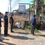 ปรับปรุงภูมิทัศน์ และจัดระเบียบป้ายข้างทางถนนสายหลักและสายรอง