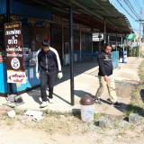 ปรับปรุงภูมิทัศน์ และจัดระเบียบป้ายข้างทางถนนสายหลักและสายรอง