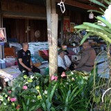 ปรับปรุงภูมิทัศน์ และจัดระเบียบป้ายข้างทางถนนสายหลักและสายรอง