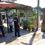 ปรับปรุงภูมิทัศน์ และจัดระเบียบป้ายข้างทางถนนสายหลักและสายรอง