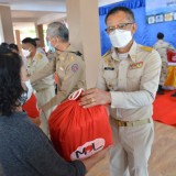 ร่วมพิธีมอบสิ่งของ ตามโครงการ หนึ่งใจ...ช่วยเหลือผู้ประสบภัย
