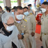 ร่วมพิธีมอบสิ่งของ ตามโครงการ หนึ่งใจ...ช่วยเหลือผู้ประสบภัย