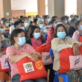 ร่วมพิธีมอบสิ่งของ ตามโครงการ หนึ่งใจ...ช่วยเหลือผู้ประสบภัย