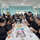 จัดทำดอกไม้จันทน์สำหรับใช้ในราชพิธีถวายพระเพลิงพระบรมศพสมเด็จพระนางเจ้าสิริกิติ์ พระบรมราชินีนาถพระบรมราชชนนีพันปีหลวง