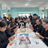 จัดทำดอกไม้จันทน์สำหรับใช้ในราชพิธีถวายพระเพลิงพระบรมศพสมเด็จพระนางเจ้าสิริกิติ์ พระบรมราชินีนาถพระบรมราชชนนีพันปีหลวง