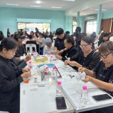 จัดทำดอกไม้จันทน์สำหรับใช้ในราชพิธีถวายพระเพลิงพระบรมศพสมเด็จพระนางเจ้าสิริกิติ์ พระบรมราชินีนาถพระบรมราชชนนีพันปีหลวง