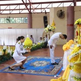 ร่วมพิธีเนื่องในวันคล้ายวันพระบรมราชสมภพพระบาทสมเด็จพระบรมชนกาธิเบศร มหาภูมิพลอดุลยเดชมหาราช บรมนาถบพิตร