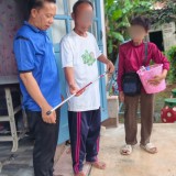 ส่งมอบไม้เท้าขาว ให้แก่ผู้พิการทางการเห็นในเขตพื้นที่เทศบาลตำบลสันทราย