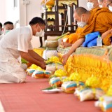  จัดพิธีหล่อเทียนจำนำพรรษา ภายใต้โครงการอนุรักษ์ประเพณีวันเข้าพรรษา ประจำปี ๒๕๖๔
